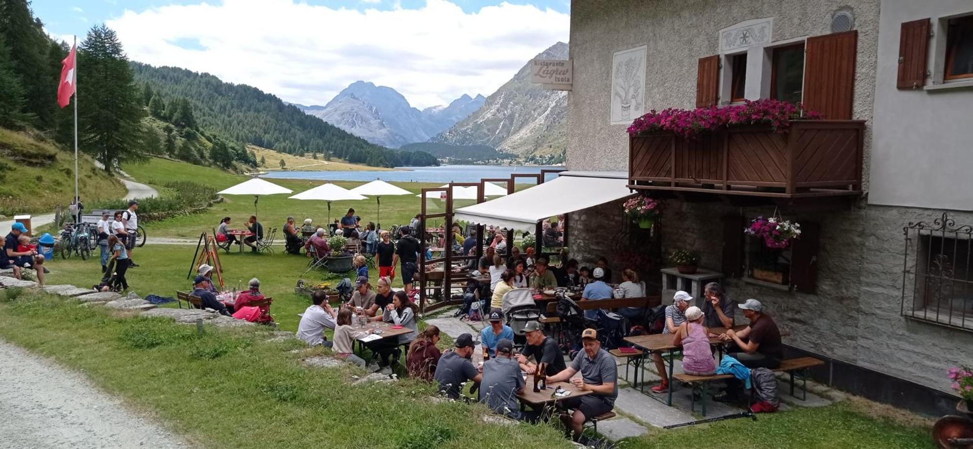 Hotel Ristorante Lagrev Maloja Esterno foto