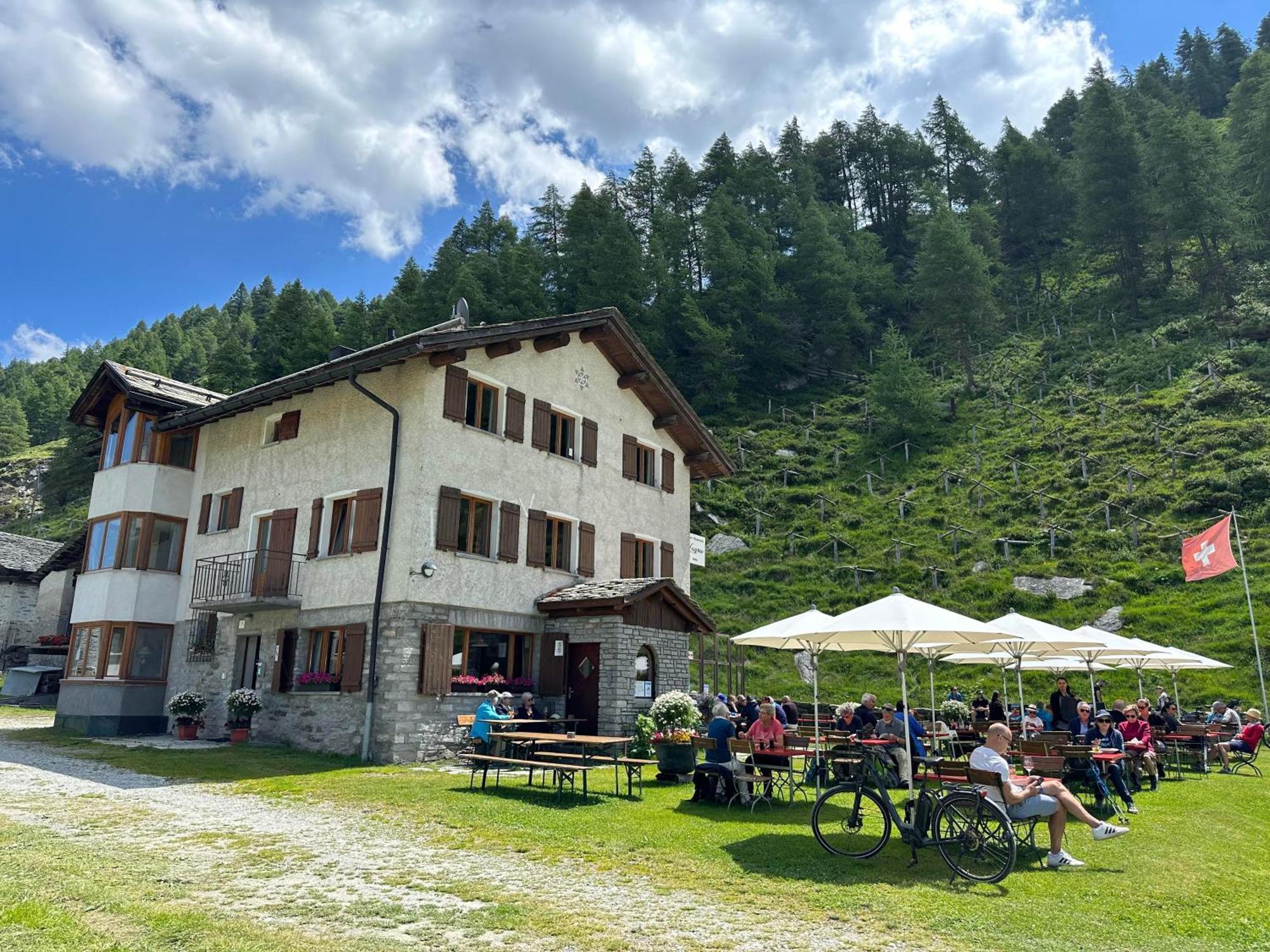 Hotel Ristorante Lagrev Maloja Esterno foto