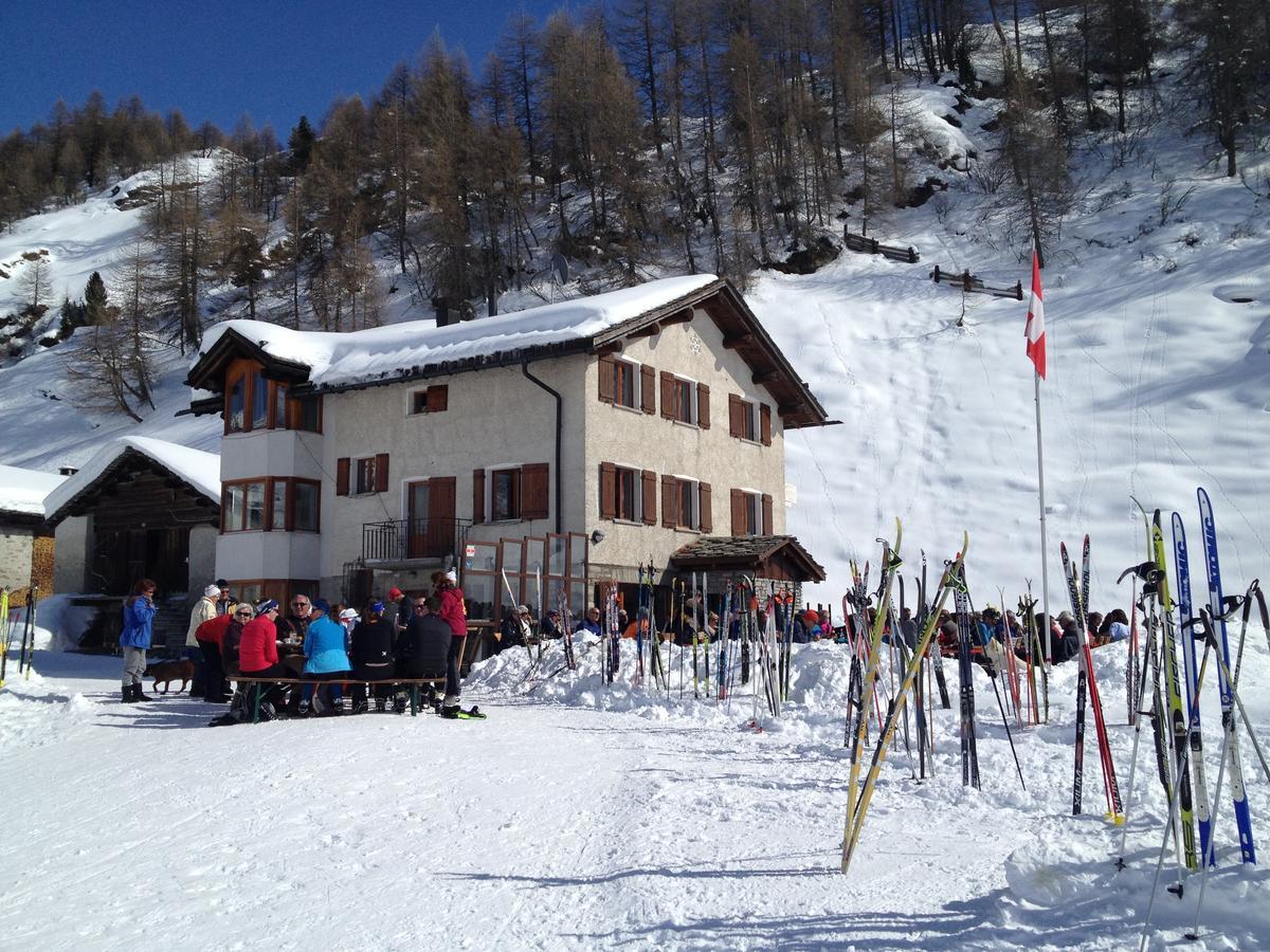 Hotel Ristorante Lagrev Maloja Esterno foto